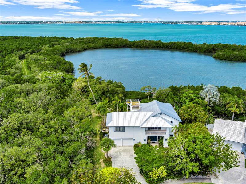 Details for 1700 Coconut Dr, Fort Pierce, FL 34949
