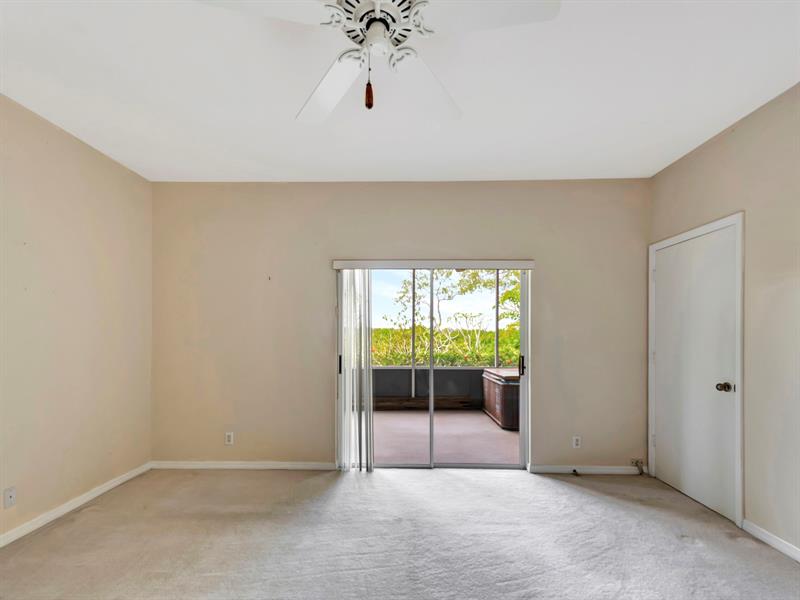 Image 32 of 36 For 1700 Coconut Dr