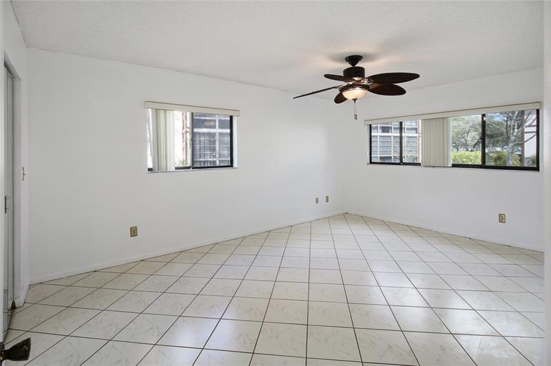 Image 13 of 19 For 9926 Belfort Cir  106
