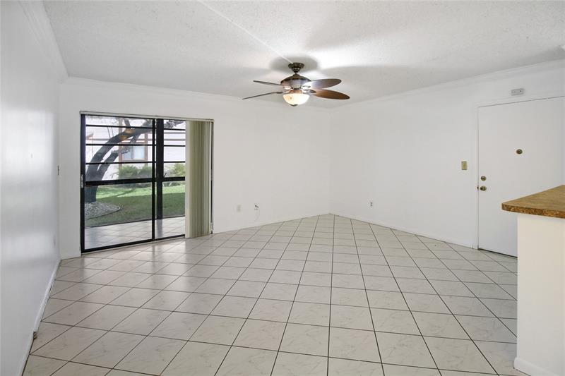 Image 5 of 19 For 9926 Belfort Cir  106