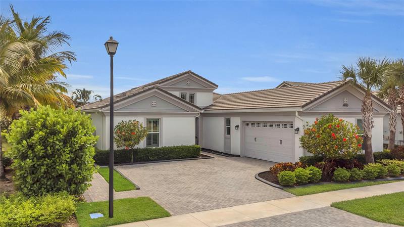 Image 2 of 38 For 16060 Whippoorwill Cir
