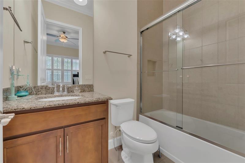 Image 20 of 38 For 16060 Whippoorwill Cir