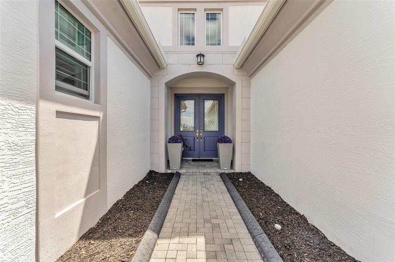 Image 4 of 38 For 16060 Whippoorwill Cir