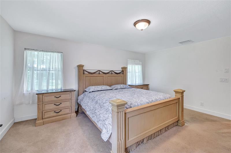 Image 22 of 34 For 10619 Ladypalm Lane  B