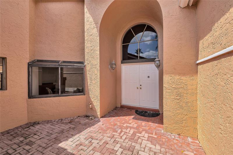 Image 6 of 34 For 10619 Ladypalm Lane  B