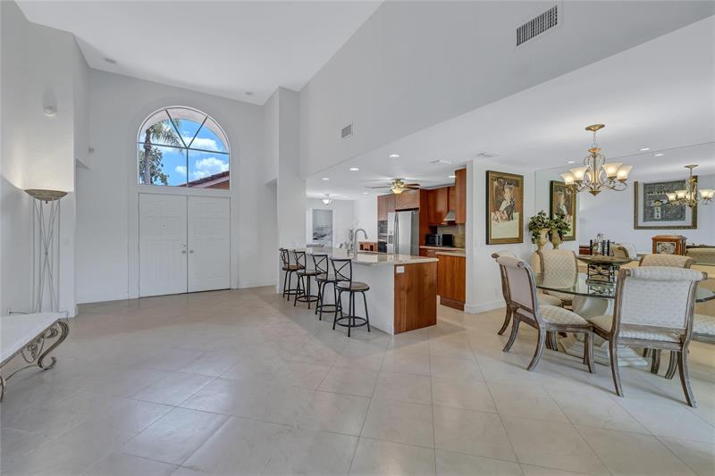 Image 8 of 34 For 10619 Ladypalm Lane  B