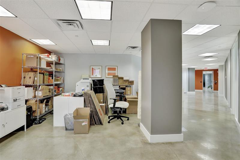 Image 14 of 35 For 200 Andrews Ave  3rd Floor