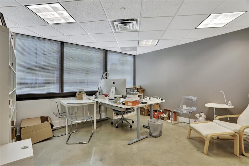 Image 15 of 35 For 200 Andrews Ave  3rd Floor