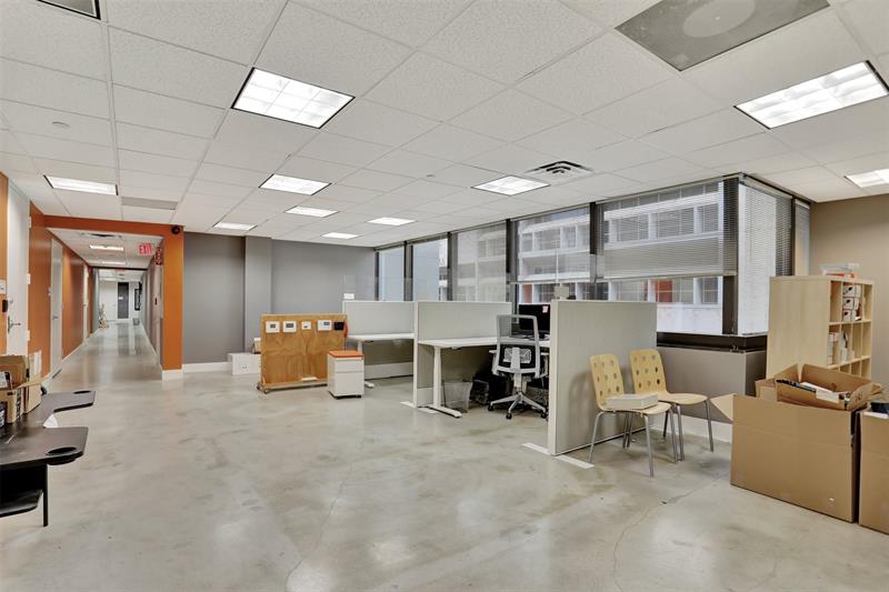 Image 22 of 35 For 200 Andrews Ave  3rd Floor