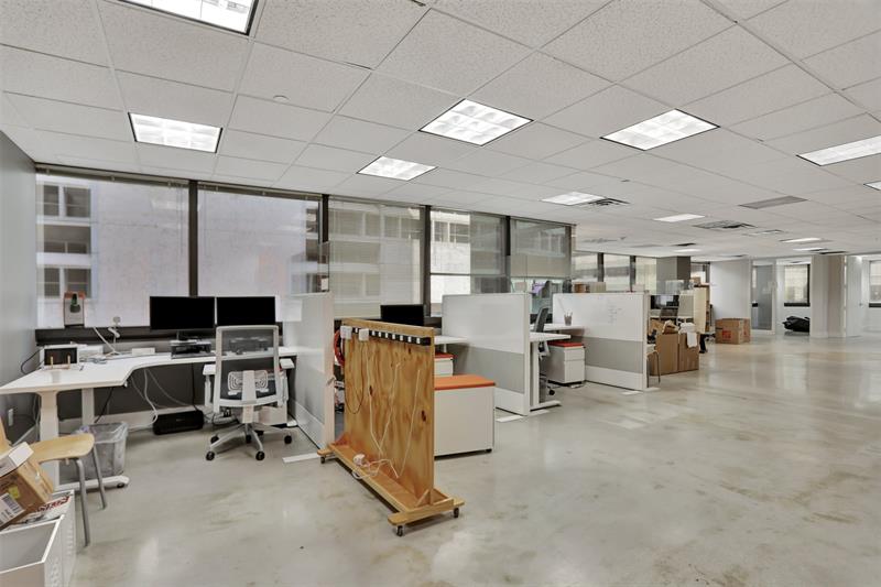 Image 23 of 35 For 200 Andrews Ave  3rd Floor