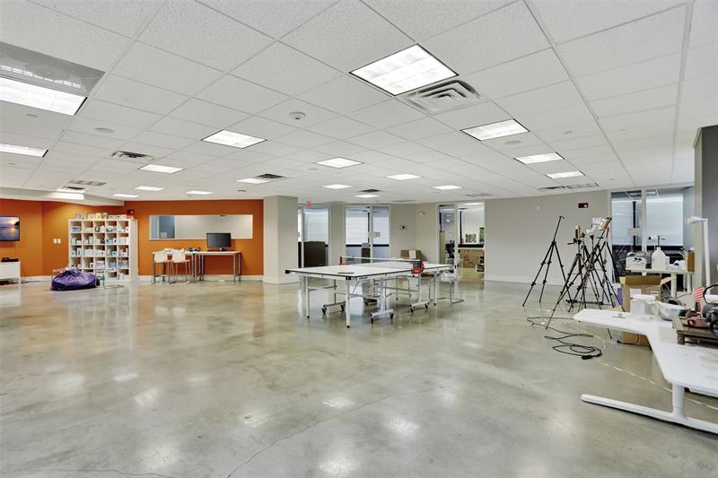 Image 27 of 35 For 200 Andrews Ave  3rd Floor