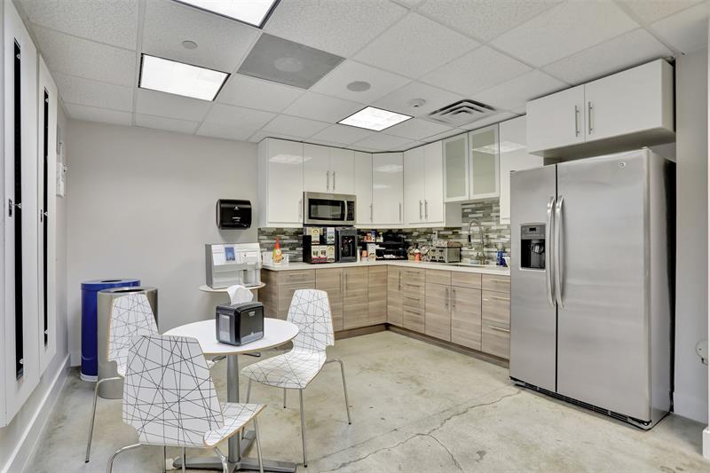 Image 31 of 35 For 200 Andrews Ave  3rd Floor