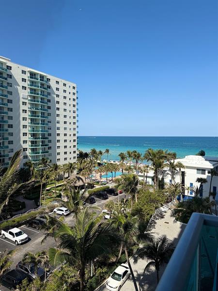 Image 21 of 26 For 4001 Ocean Dr  7k