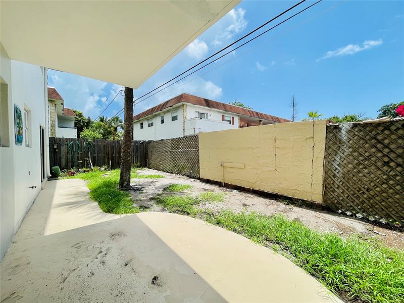 Details for 320 1st St  D-2, Pompano Beach, FL 33060