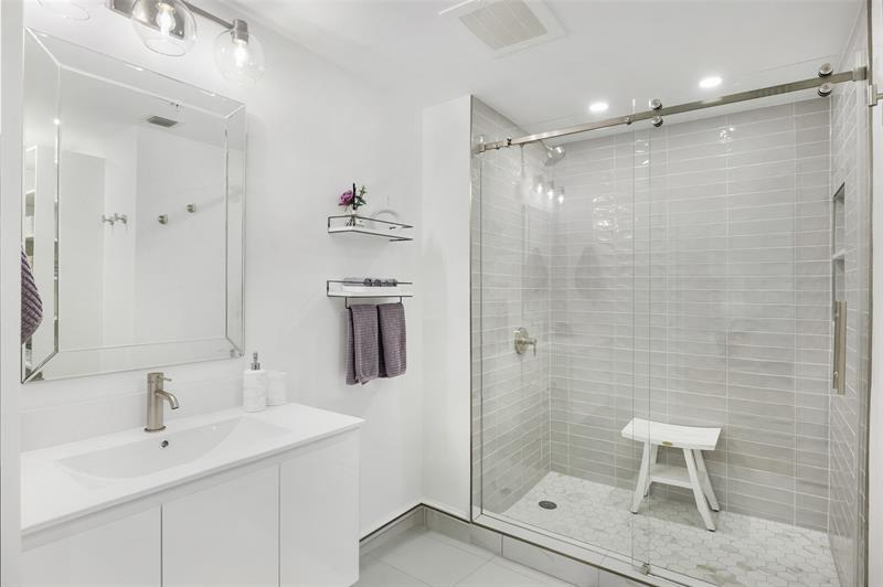 Image 12 of 23 For 350 2nd St  1580