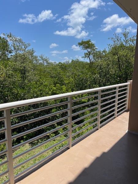 Image 21 of 23 For 2721 Ocean Club Blvd  205
