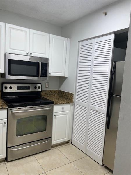 Image 8 of 23 For 2721 Ocean Club Blvd  205