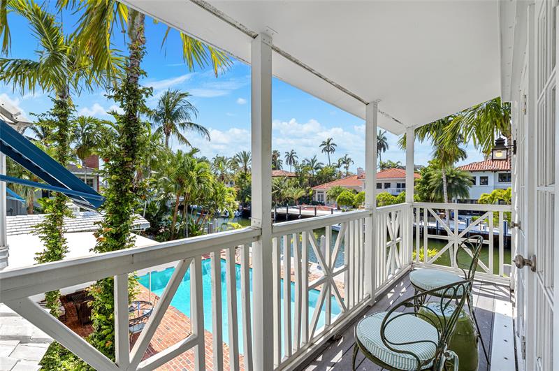 Image 27 of 44 For 525 Coral Way