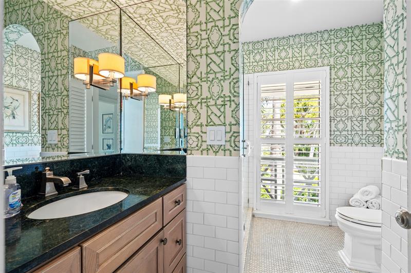 Image 32 of 44 For 525 Coral Way