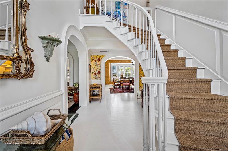 Image 9 of 44 For 525 Coral Way