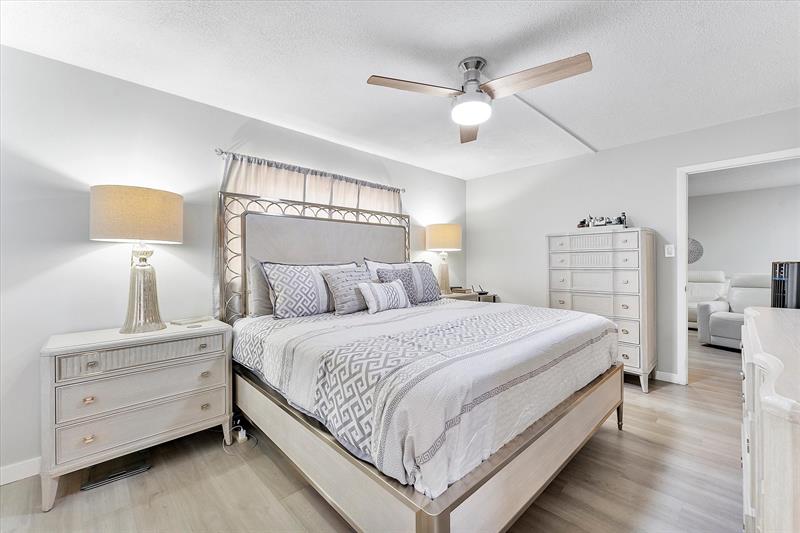 Image 14 of 33 For 7705 5th Ct  101