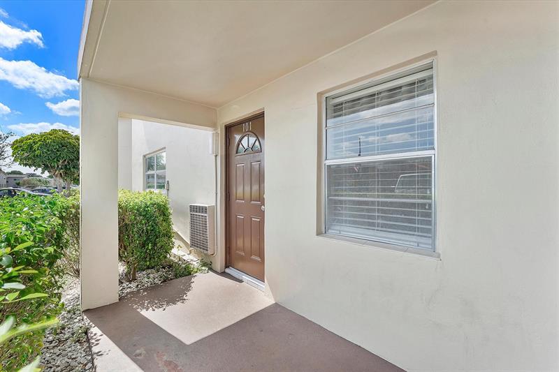 Image 3 of 33 For 7705 5th Ct  101