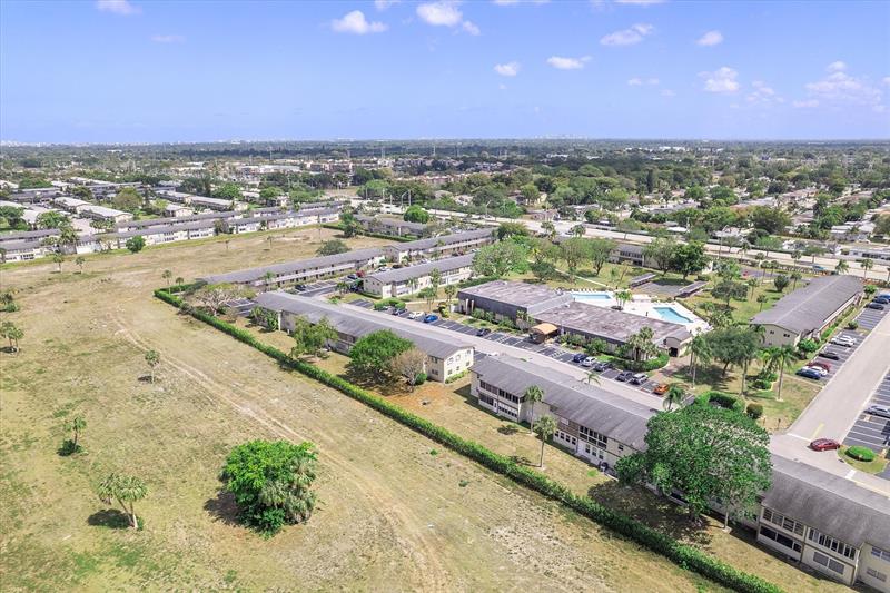 Image 30 of 33 For 7705 5th Ct  101