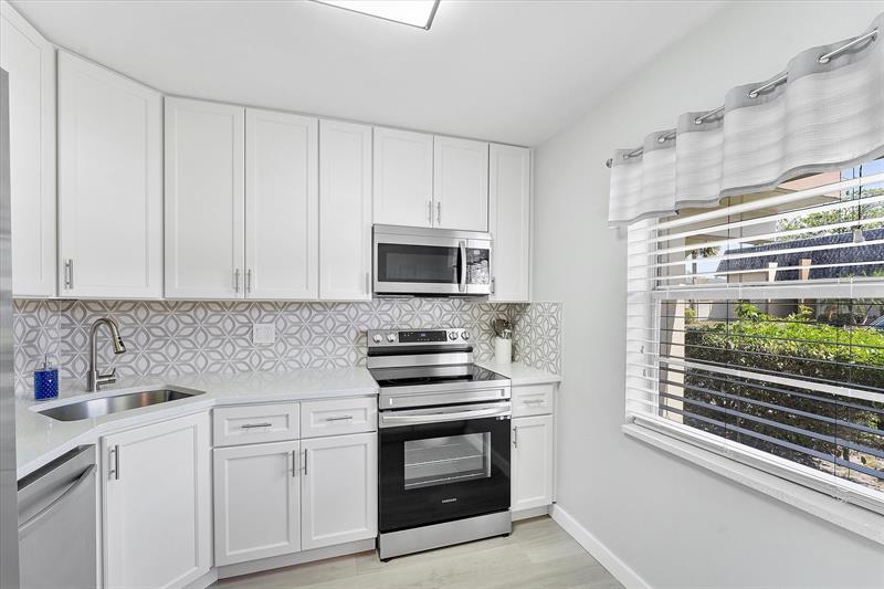 Image 5 of 33 For 7705 5th Ct  101