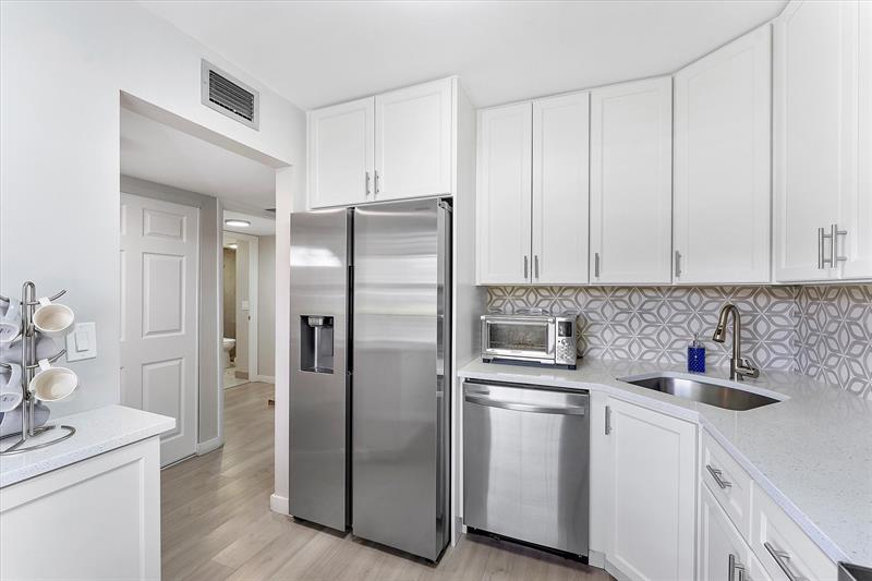 Image 6 of 33 For 7705 5th Ct  101