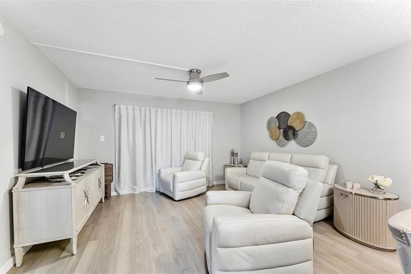 Image 8 of 33 For 7705 5th Ct  101