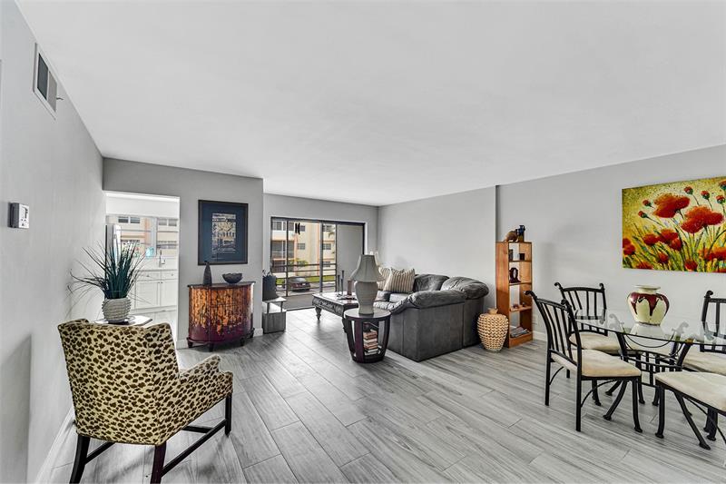 Image 6 of 18 For 2201 41st Avenue  209