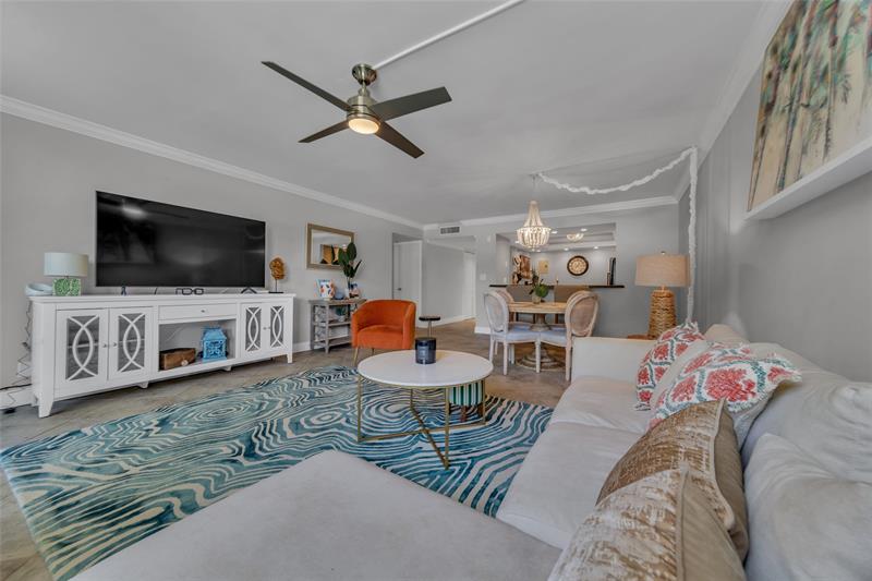 Image 19 of 61 For 2900 14th Street Cswy  202
