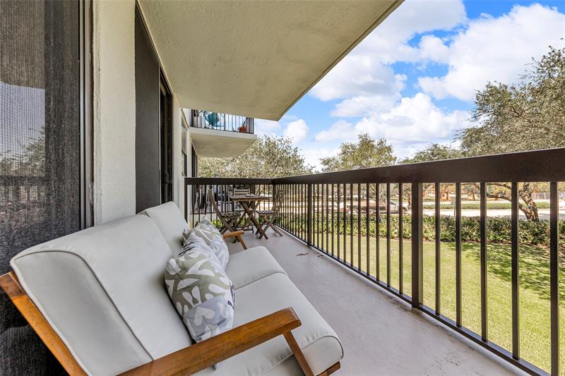Image 29 of 61 For 2900 14th Street Cswy  202