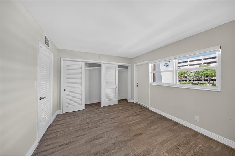 Image 27 of 28 For 4836 23rd Ave  17