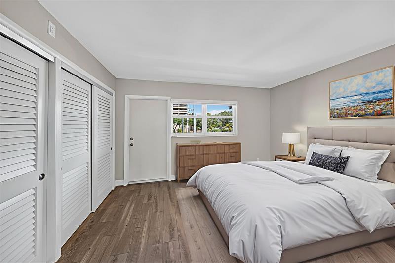 Image 4 of 28 For 4836 23rd Ave  17