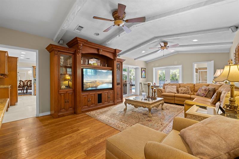 Details for 3170 36th St, Hollywood, FL 33021