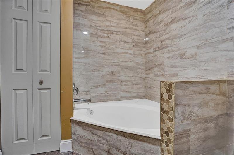 Image 6 of 26 For 12623 14th Pl  12623