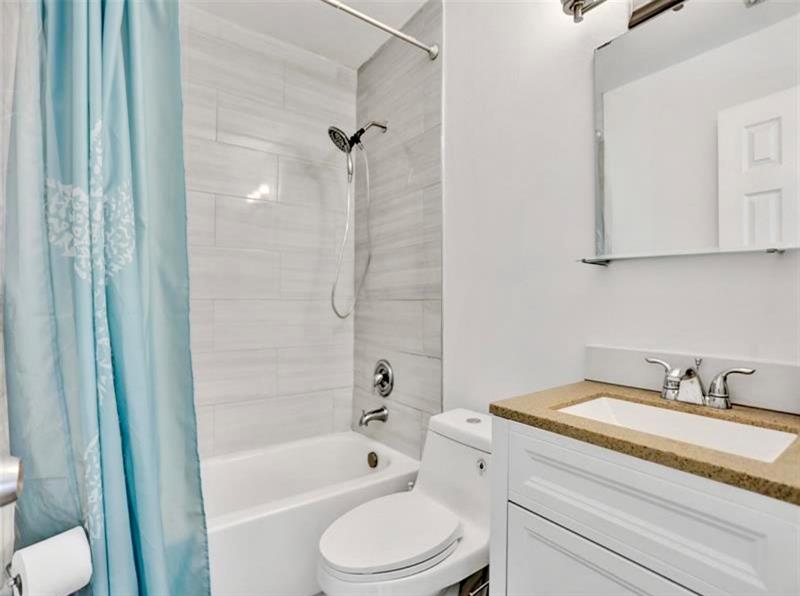 Image 21 of 39 For 1204 3rd Ave