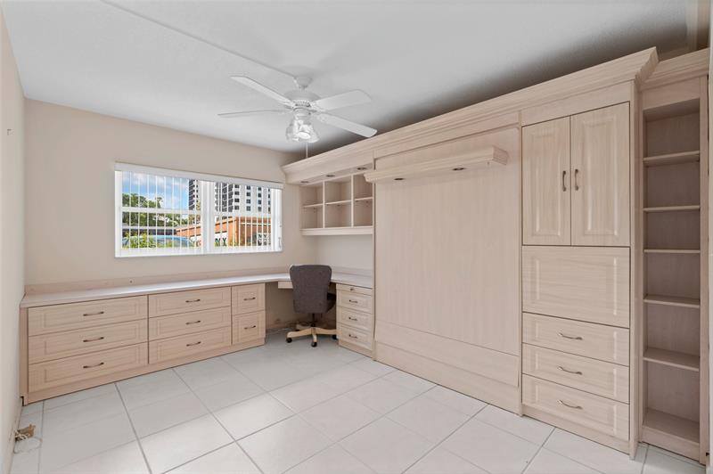 Image 10 of 17 For 3300 Ocean Blvd  123c