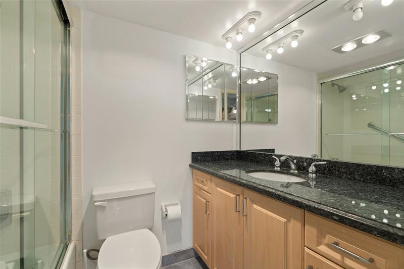 Image 14 of 17 For 3300 Ocean Blvd  123c