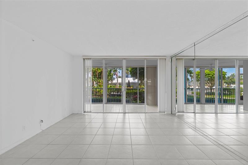 Image 5 of 17 For 3300 Ocean Blvd  123c