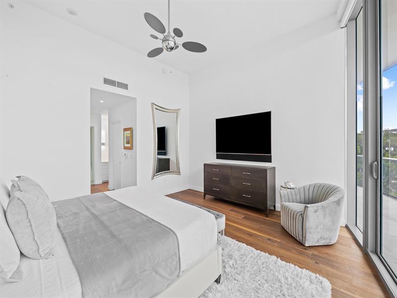 Image 19 of 40 For 701 Fort Lauderdale Beach Boulevar  302