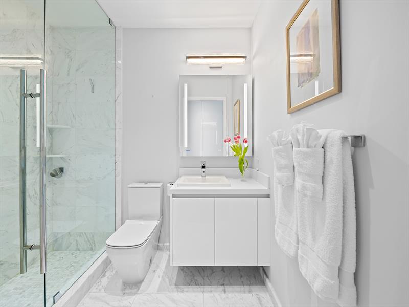 Image 25 of 40 For 701 Fort Lauderdale Beach Boulevar  302