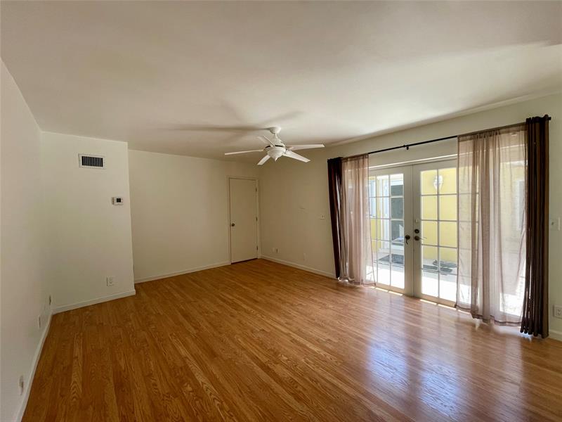 Image 36 of 51 For 201 7th Ave  