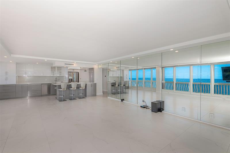 Image 10 of 51 For 4020 Galt Ocean Dr  611
