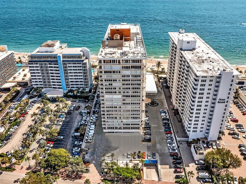 Image 45 of 51 For 4020 Galt Ocean Dr  611