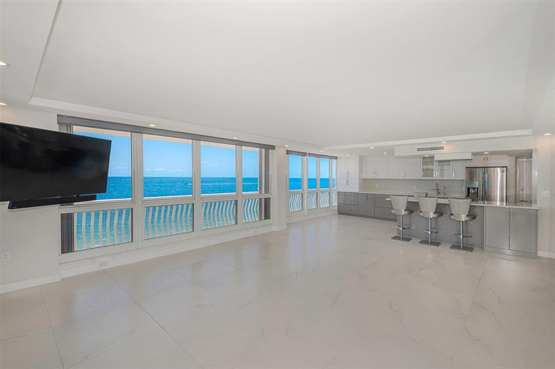 Image 5 of 51 For 4020 Galt Ocean Dr  611