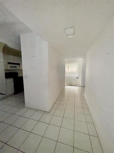 Image 4 of 34 For 10133 24th Pl  208
