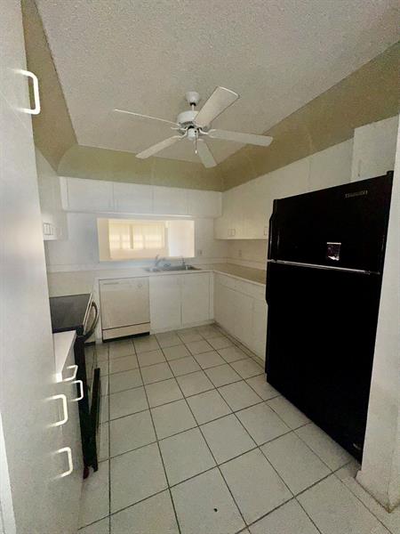 Image 6 of 34 For 10133 24th Pl  208