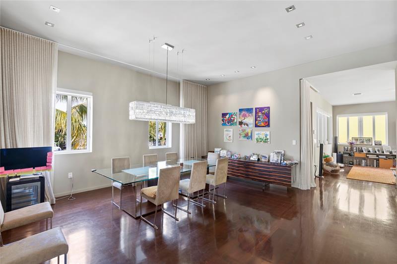 Image 15 of 89 For 6001 Laguna Path S